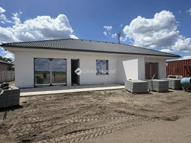 Eladó ház Nyáregyháza 100 nm