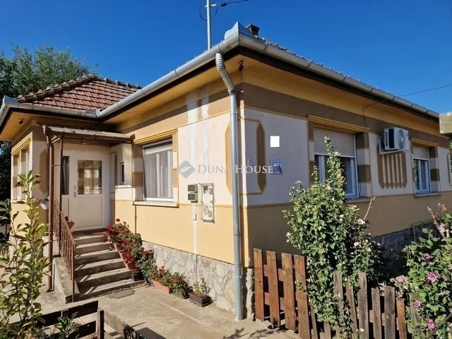 Eladó ház Tápiószecső 89 nm