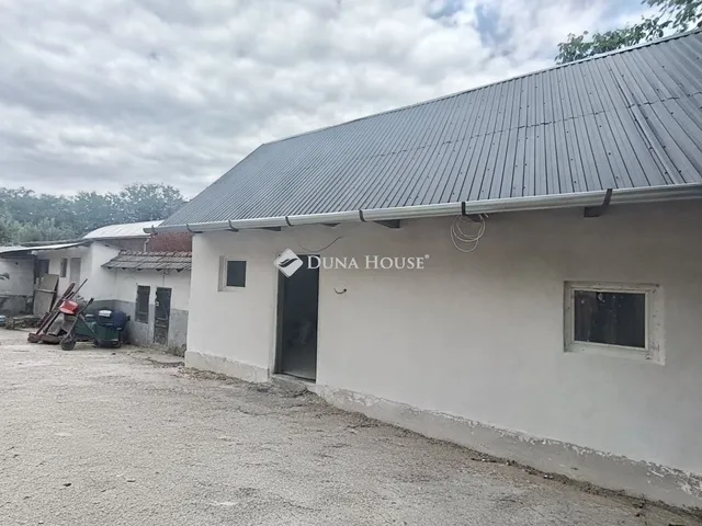 Eladó ház Tura 27 nm