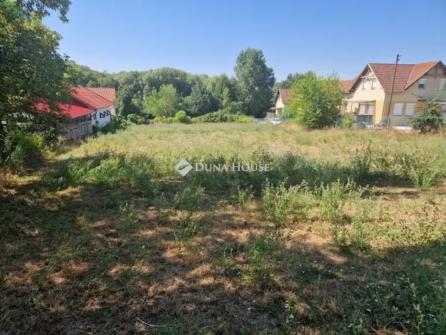 Eladó telek Gomba 3341 nm