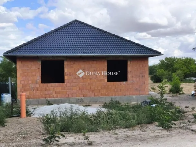 Eladó ház Kóka 93 nm