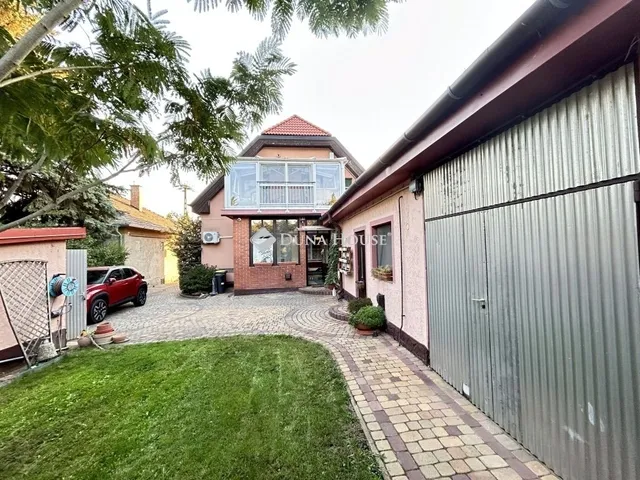 Eladó ház Csömör 213 nm