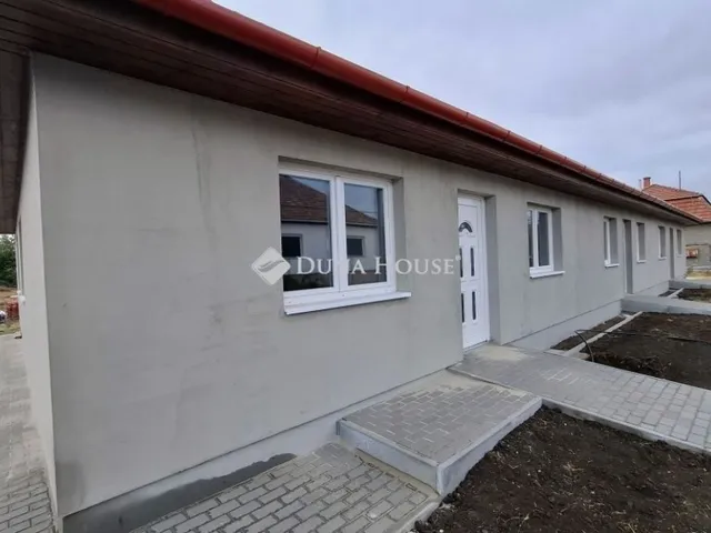 Eladó lakás Kartal 83 nm