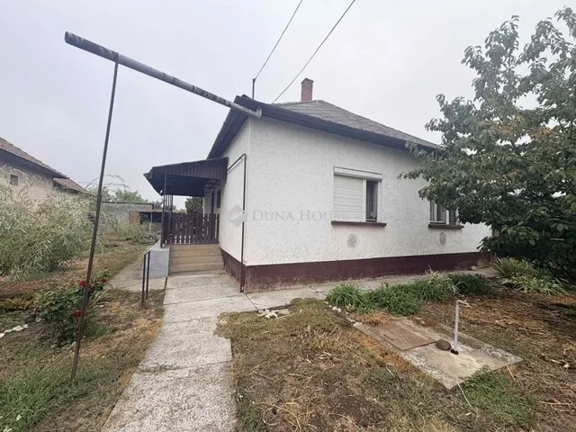 Eladó ház Fegyvernek 70 nm