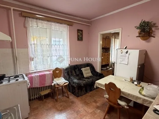 Eladó ház Gyömrő 180 nm