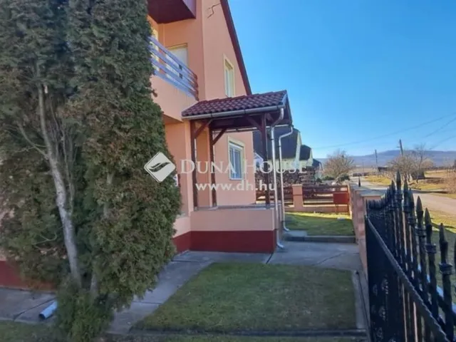 Eladó ház Cered 180 nm