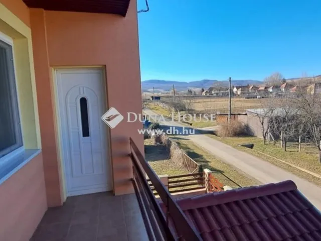 Eladó ház Cered 180 nm