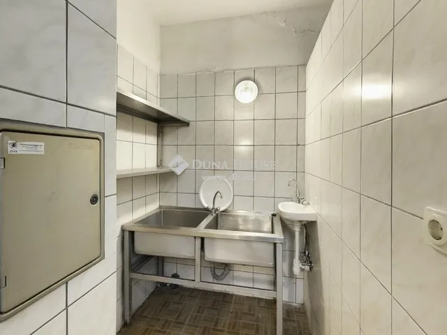 Eladó kereskedelmi és ipari ingatlan Eger 394 nm