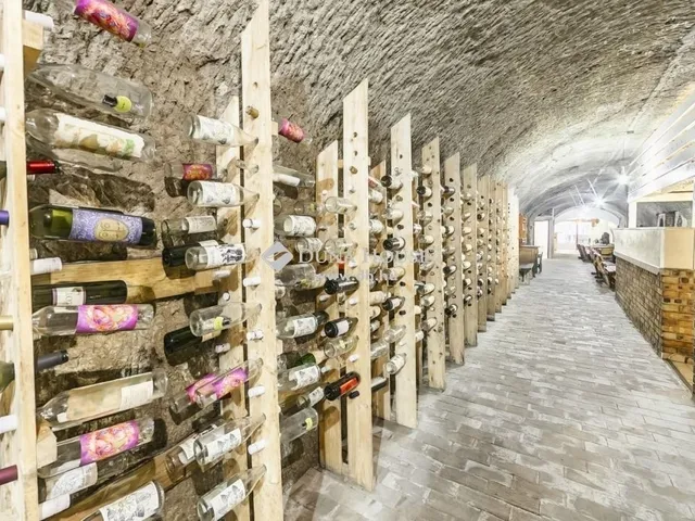 Eladó kereskedelmi és ipari ingatlan Eger 394 nm