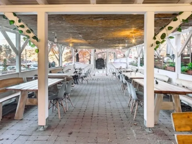 Eladó kereskedelmi és ipari ingatlan Eger 394 nm