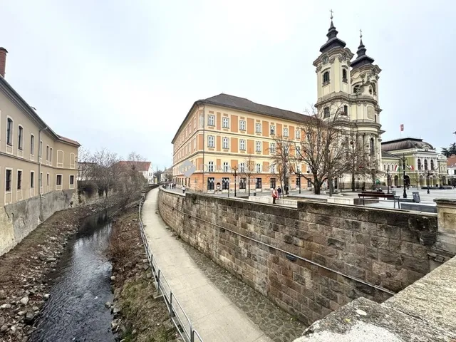 Eladó ház Eger 280 nm