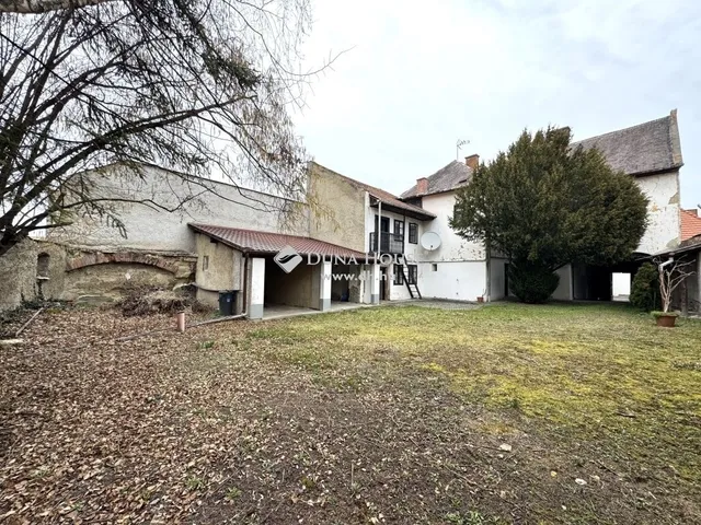 Eladó ház Eger 280 nm