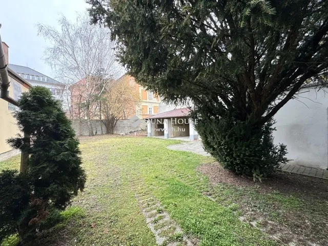 Eladó ház Eger 280 nm