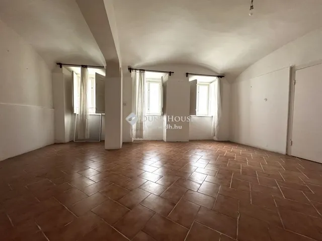 Eladó ház Eger 280 nm