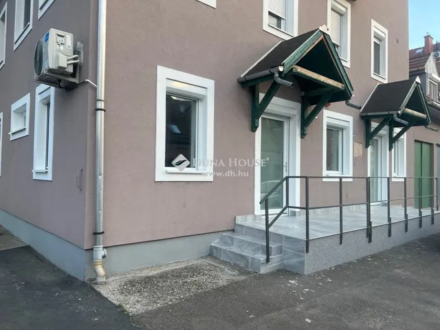 Eladó kereskedelmi és ipari ingatlan Eger 54 nm