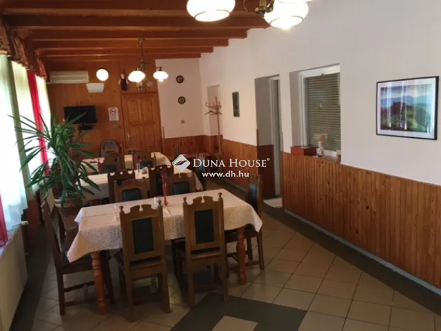 Eladó kereskedelmi és ipari ingatlan Sirok 480 nm