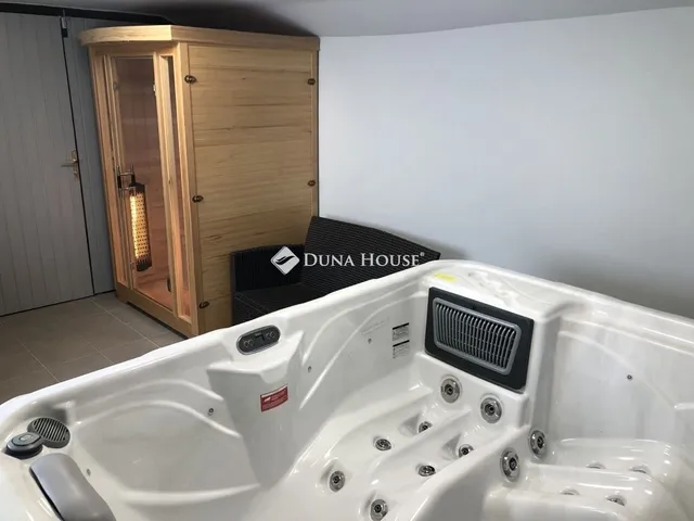 Eladó ház Bogács 180 nm