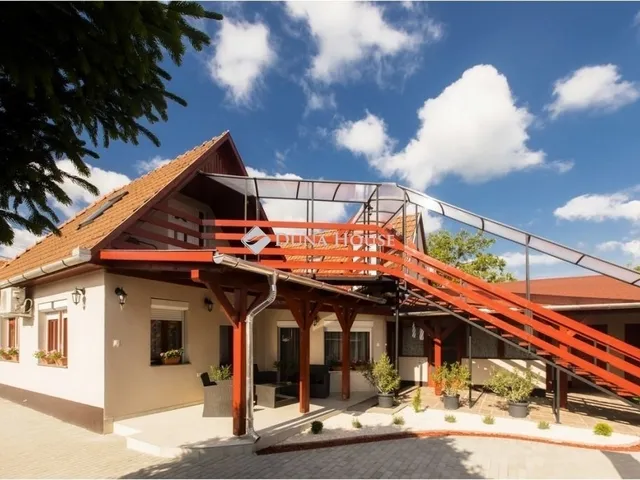 Eladó ház Bogács 180 nm