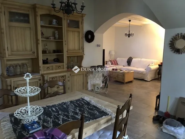 Eladó ház Tiszaszentimre 208 nm