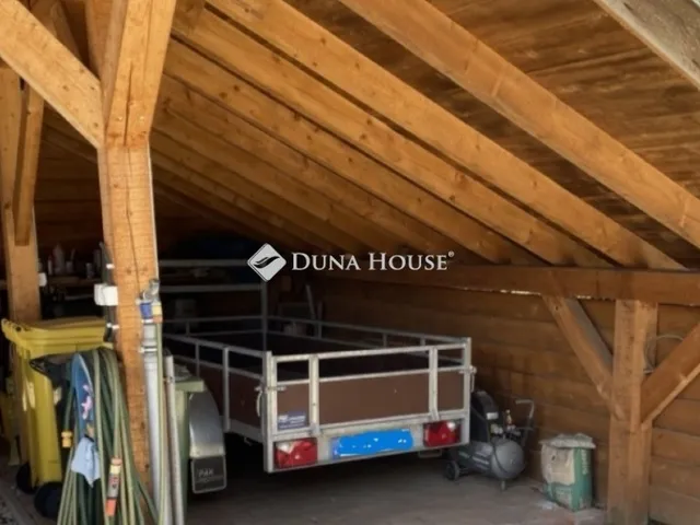 Eladó ház Tiszaszentimre 208 nm