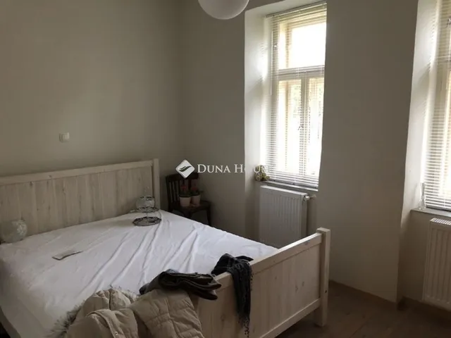 Eladó ház Tiszaszentimre 208 nm