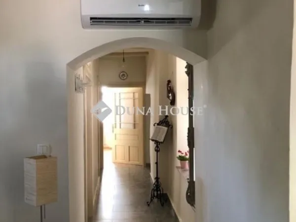 Eladó ház Tiszaszentimre 208 nm