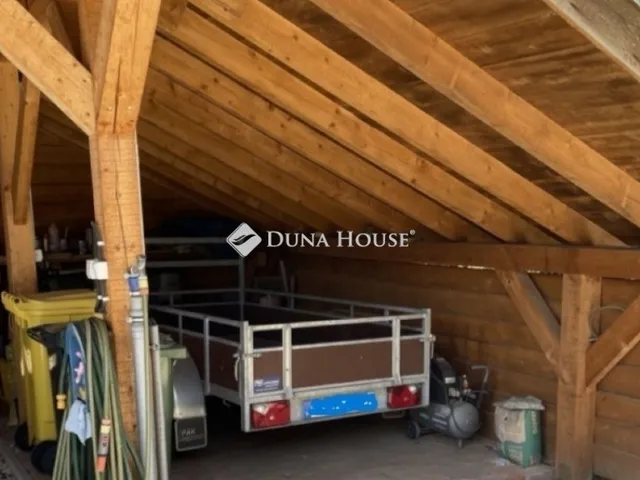 Eladó ház Tiszaszentimre 208 nm