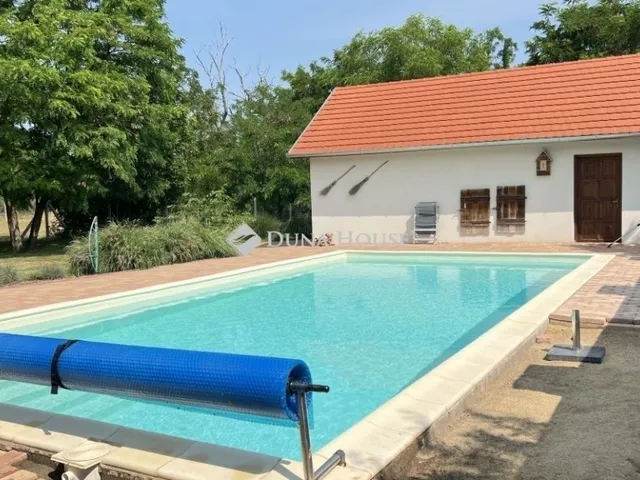 Eladó ház Tiszaszentimre 208 nm