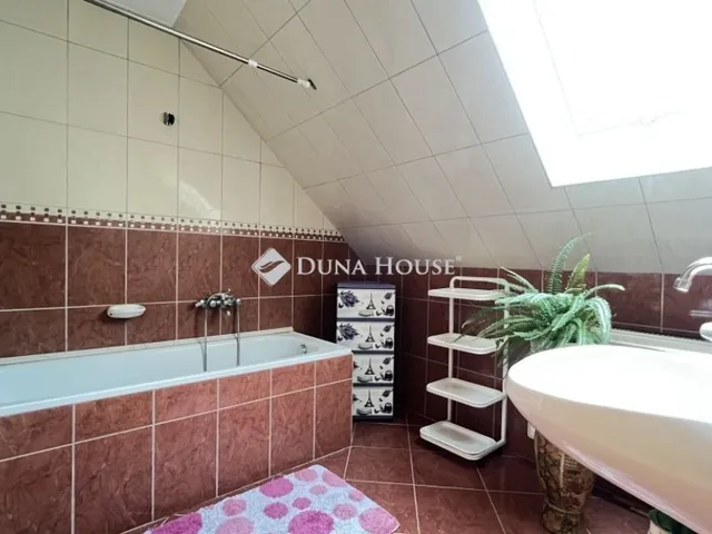 Eladó ház Egerszalók 180 nm