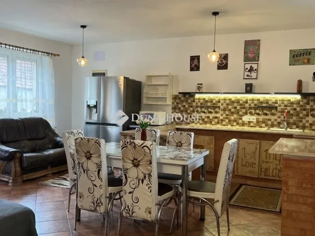 Eladó ház Egerszalók 180 nm