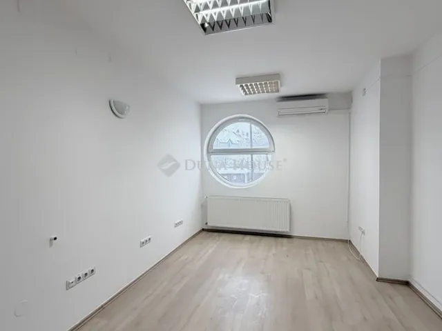 Kiadó kereskedelmi és ipari ingatlan Eger 88 nm