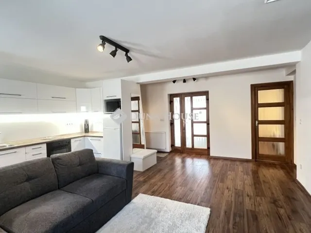 Eladó ház Eger 70 nm