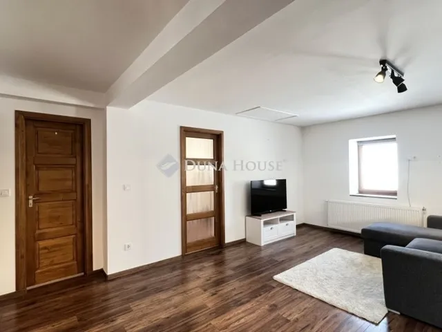 Eladó ház Eger 70 nm