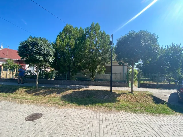 Eladó ház Mezőzombor, Rákóczi utca 87 nm