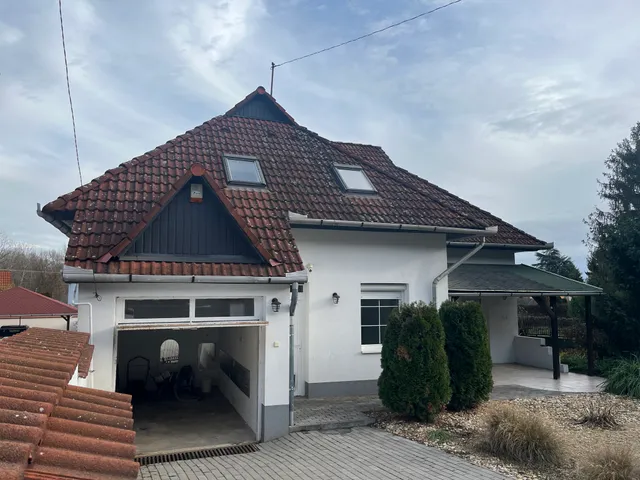 Eladó ház Tokaj, Csalogány 145 nm