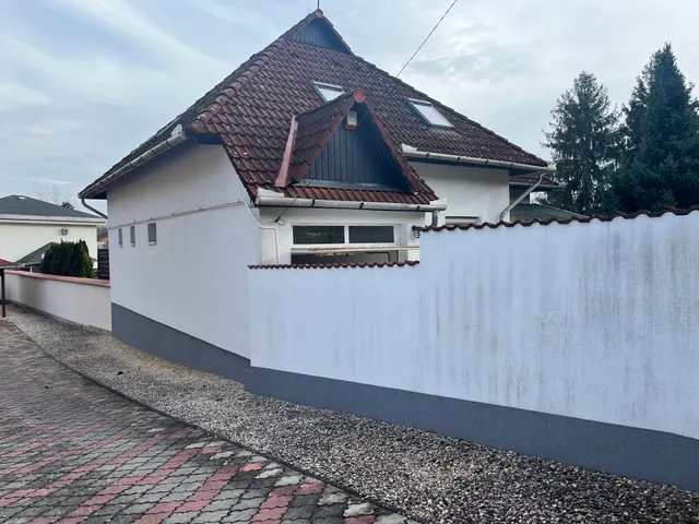 Eladó ház Tokaj, Csalogány 145 nm
