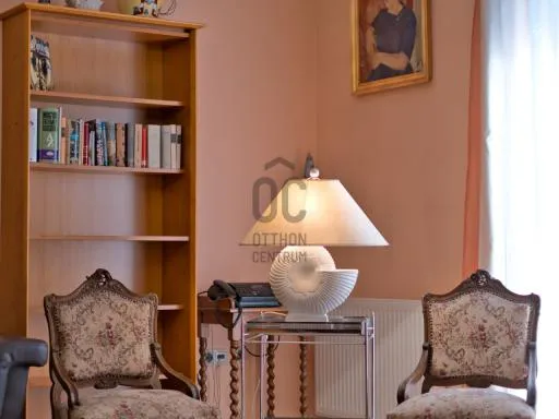 Eladó ház Budapest XVIII. kerület, Alacskai úti lakótelep 205 nm