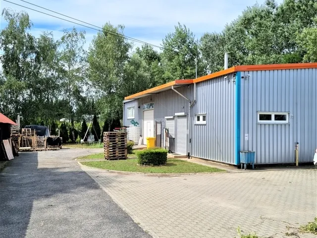 Eladó kereskedelmi és ipari ingatlan Szada 375 nm