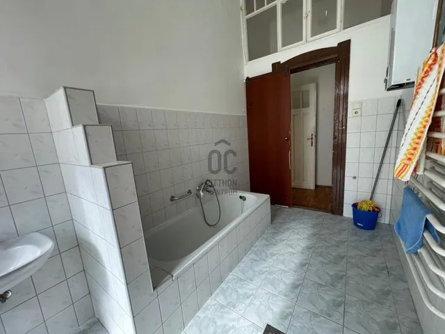 Eladó lakás Budapest VI. kerület 82 nm