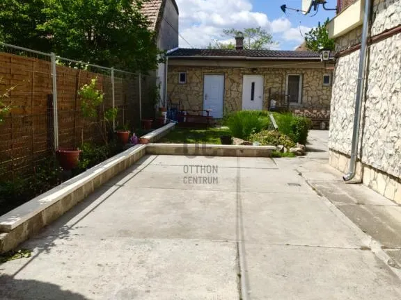 Eladó ház Budapest XVIII. kerület, Ganztelep 260 nm