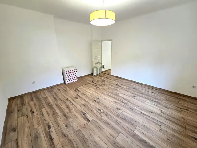 Eladó lakás Budapest X. kerület 35 nm