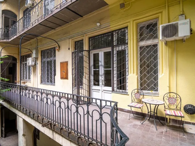 Eladó lakás Budapest VI. kerület 147 nm