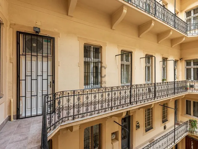 Eladó lakás Budapest VI. kerület 67 nm