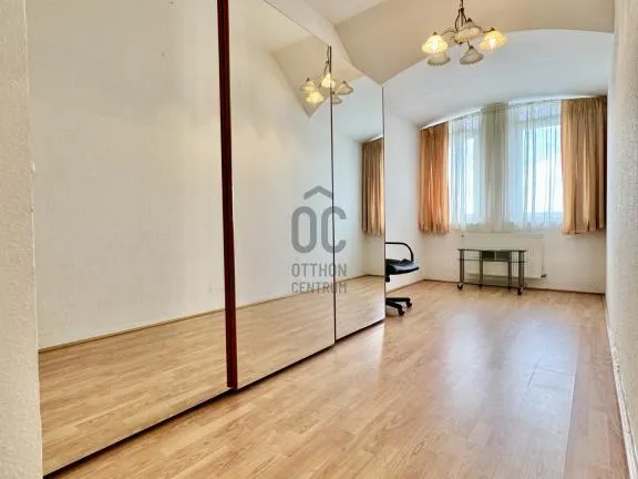 Eladó lakás Vecsés 93 nm