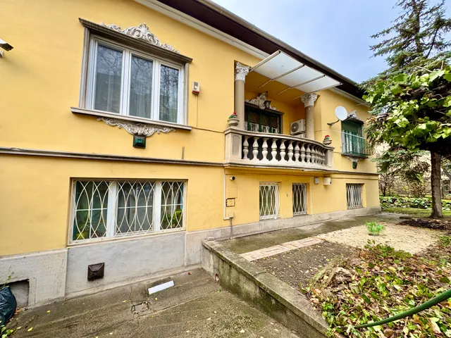 Kiadó lakás Budapest XIV. kerület, Herminamező 100 nm