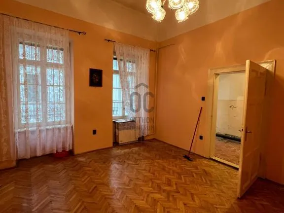 Eladó lakás Budapest VI. kerület 33 nm