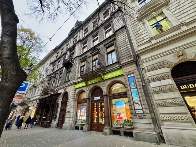 Kiadó lakás Budapest VI. kerület 155 nm