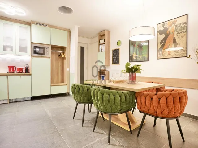 Eladó lakás Budapest VI. kerület 75 nm