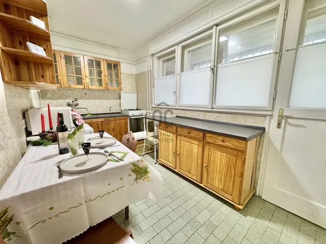 Eladó lakás Budapest X. kerület, Laposdűlő 55 nm