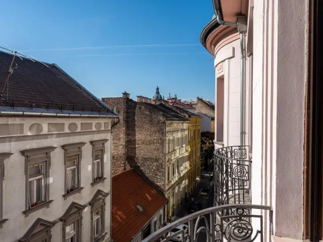 Eladó lakás Budapest VI. kerület 83 nm